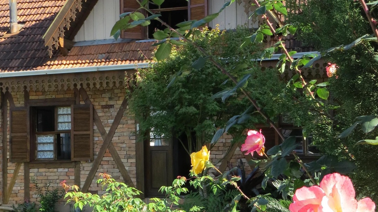 Photo of Outdoor in Portico