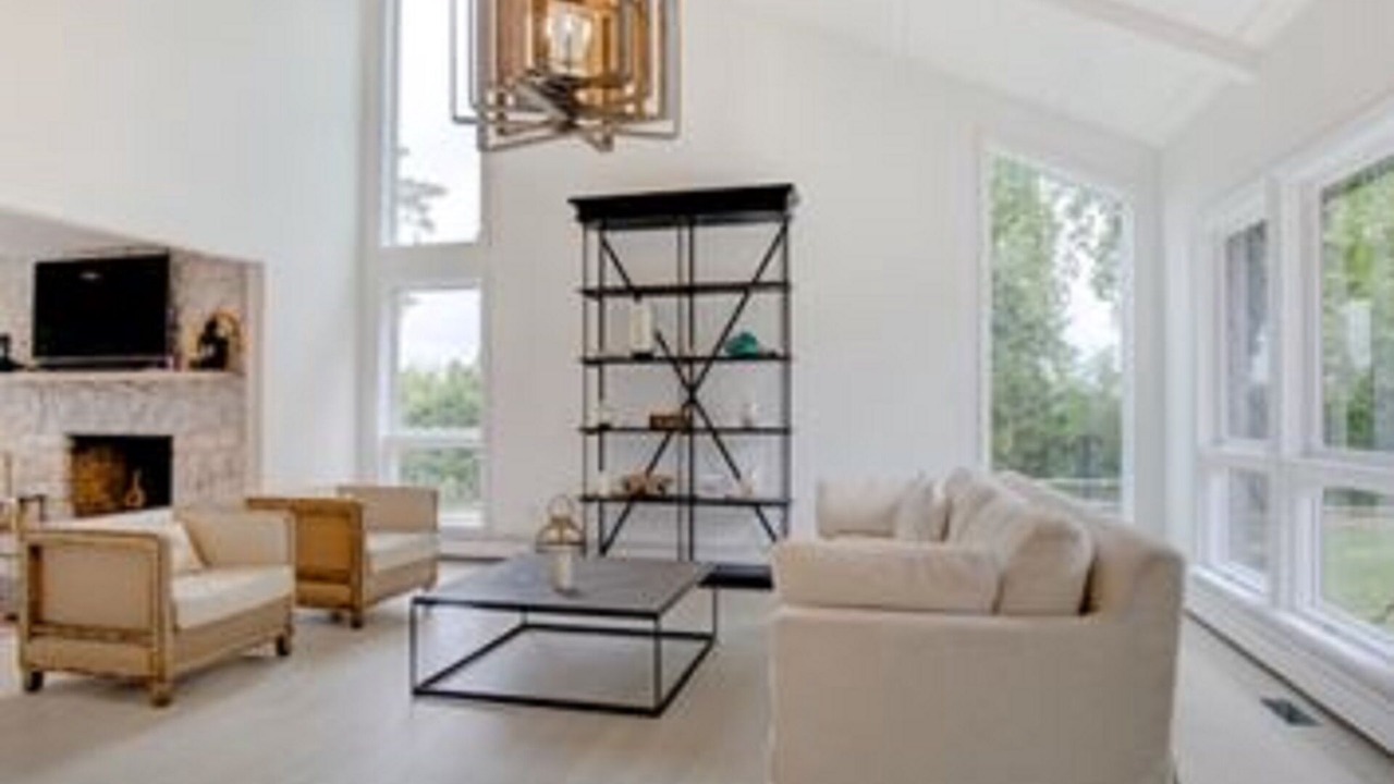 Photo of Livingroom in Southold
