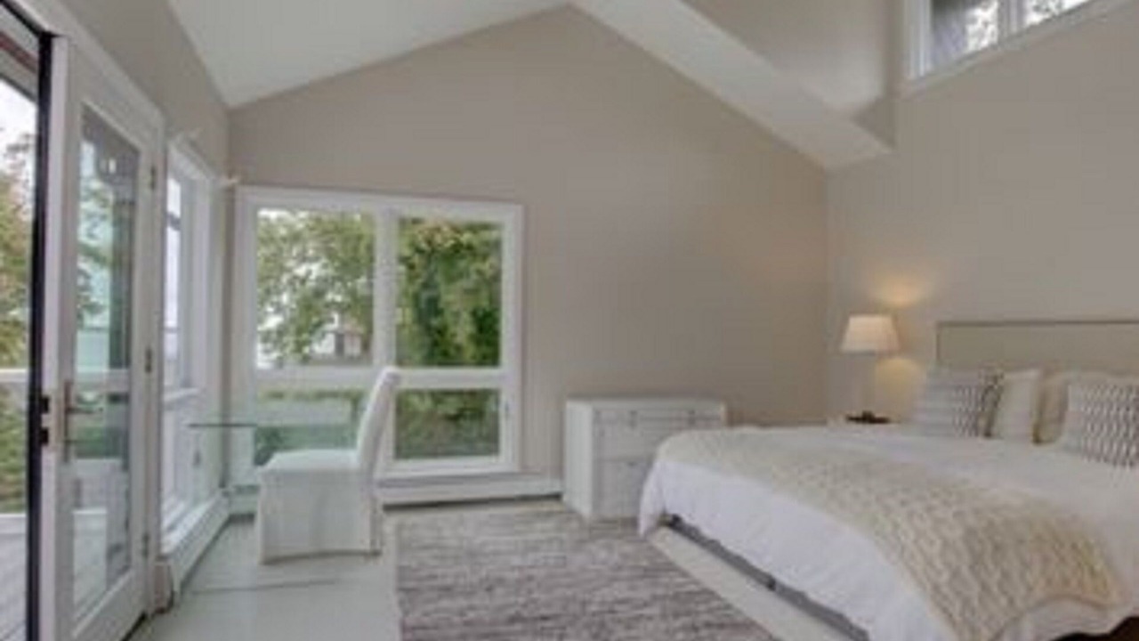 Photo of Bedroom in Southold
