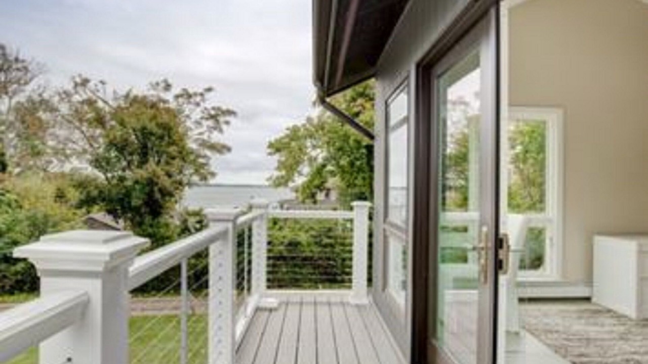 Photo of Patio Balcony in Southold