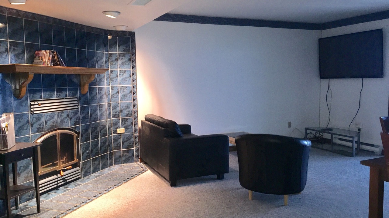 Photo of Livingroom in Leeds and the Thousand Islands