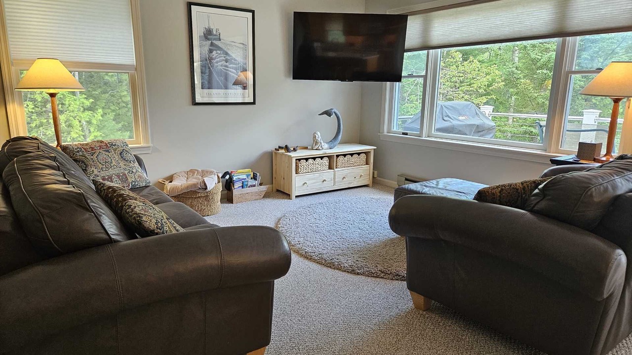 Photo of Livingroom in Hall Quarry