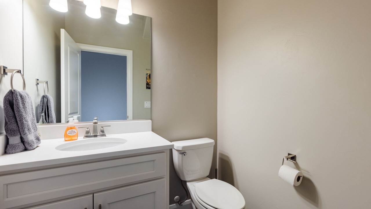 Photo of Bathroom in Hurricane