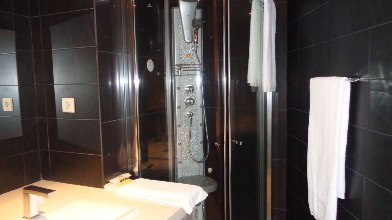 Photo of Bathroom in Penso
