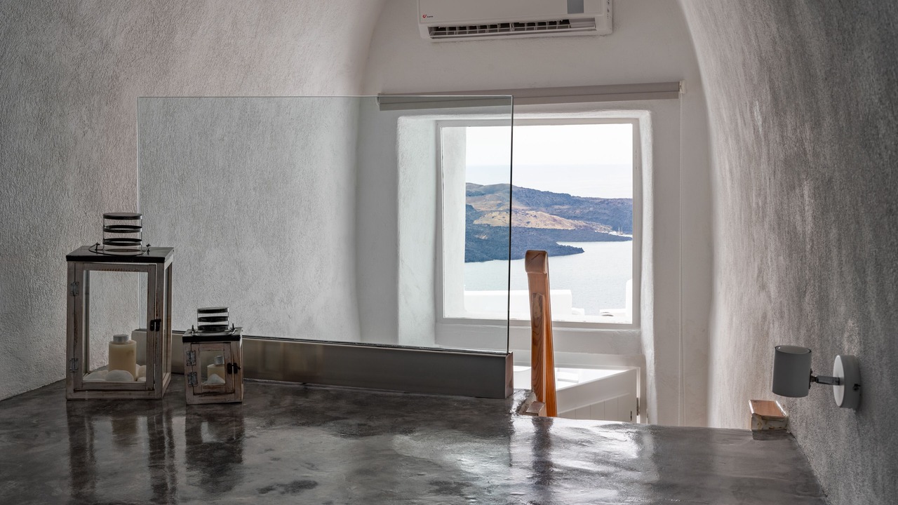 Photo of Others in Fira