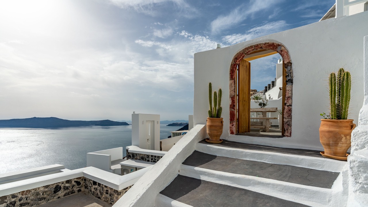 Photo of Others in Fira