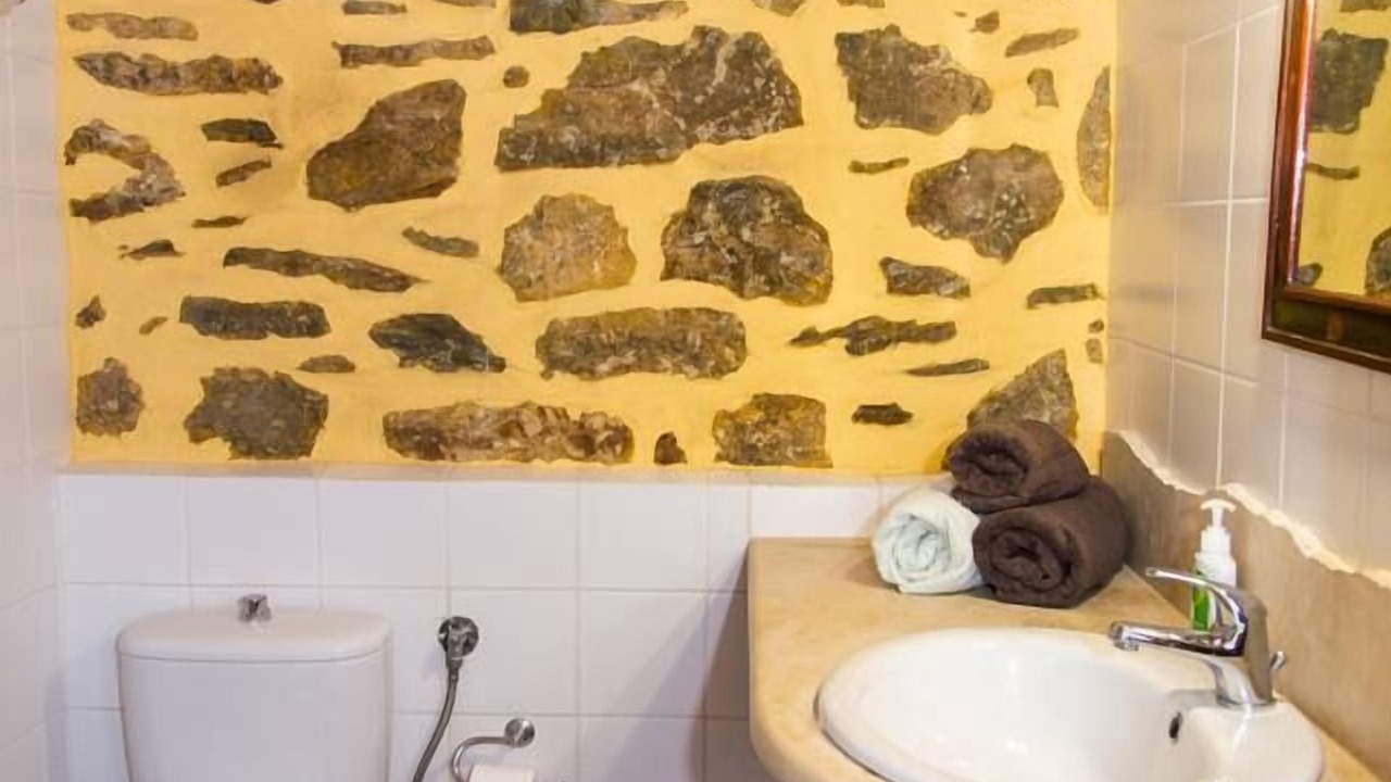 Photo of Bathroom in Mirsini