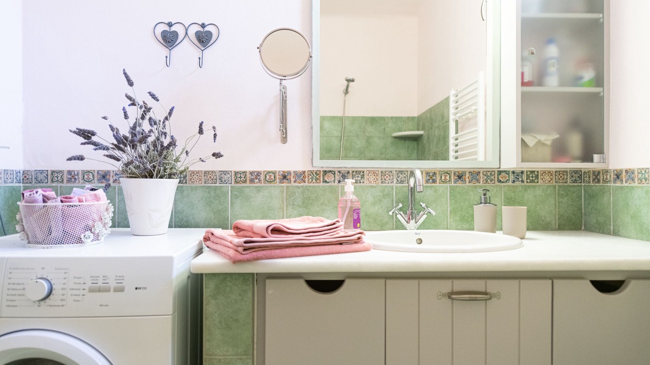 Photo of Bathroom in Parasporos