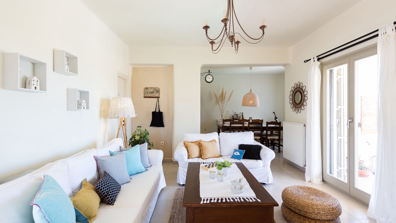 Photo of Livingroom in Parasporos