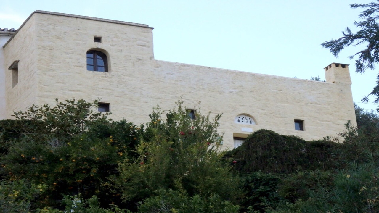 Photo of Outdoor in Andros Town