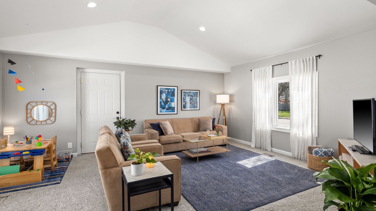 Photo of Livingroom in Royal Oak