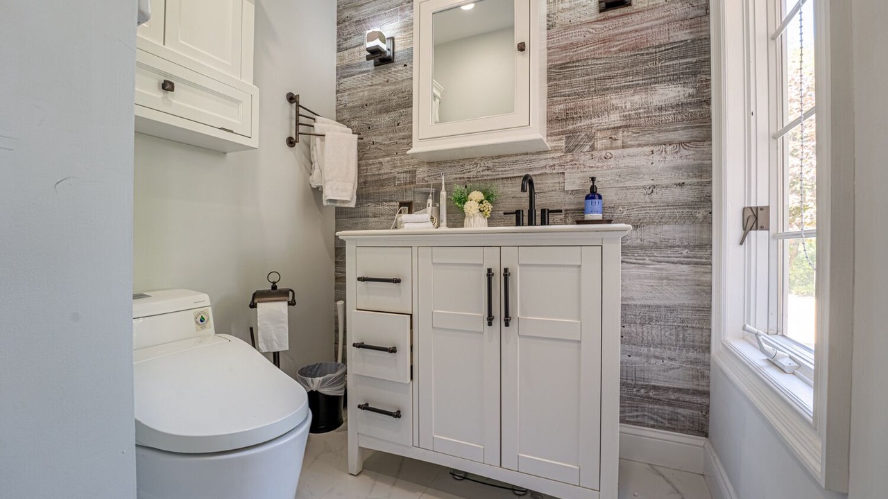Photo of Bathroom in Shinnecock Hills