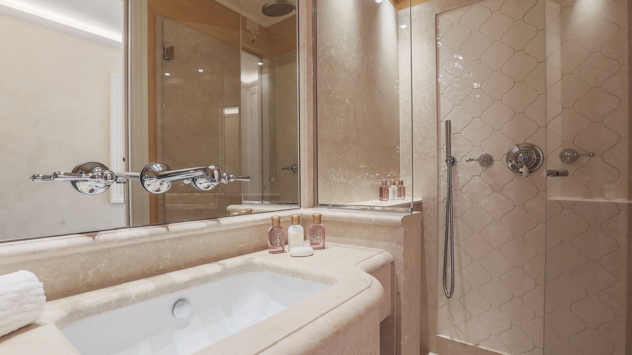 Photo of Bathroom in Dorsoduro