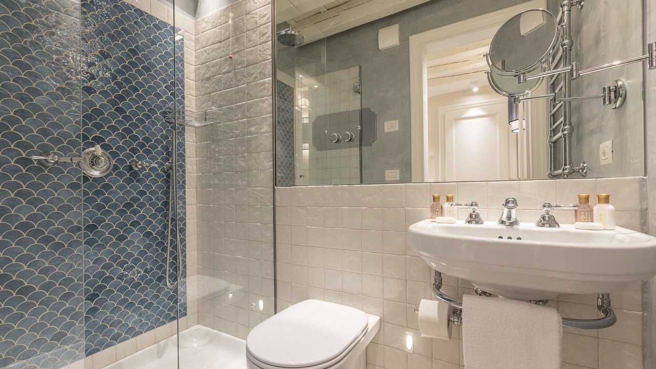 Photo of Bathroom in Dorsoduro