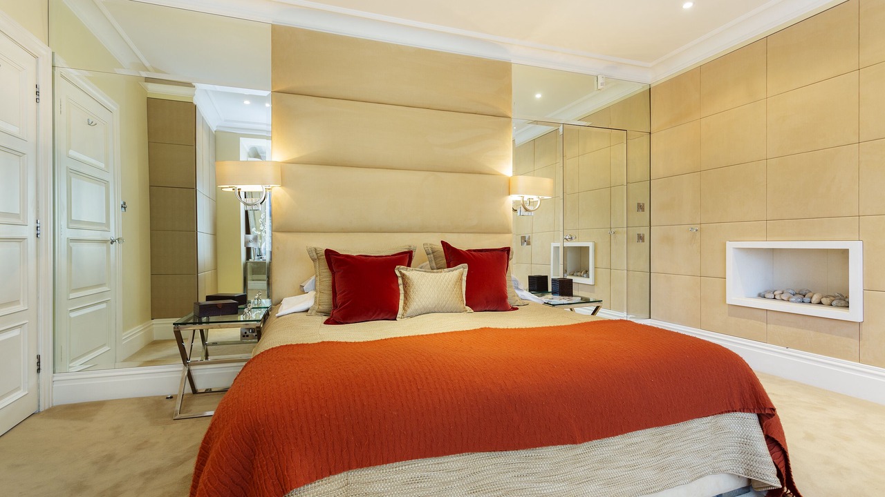Photo of Bedroom in Holland Park