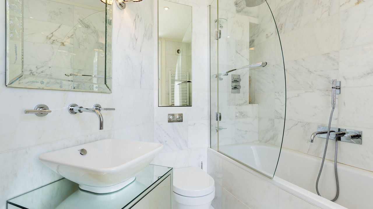 Photo of Bathroom in Holland Park