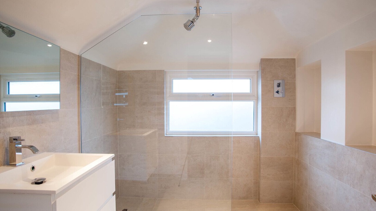 Photo of Bathroom in Kew