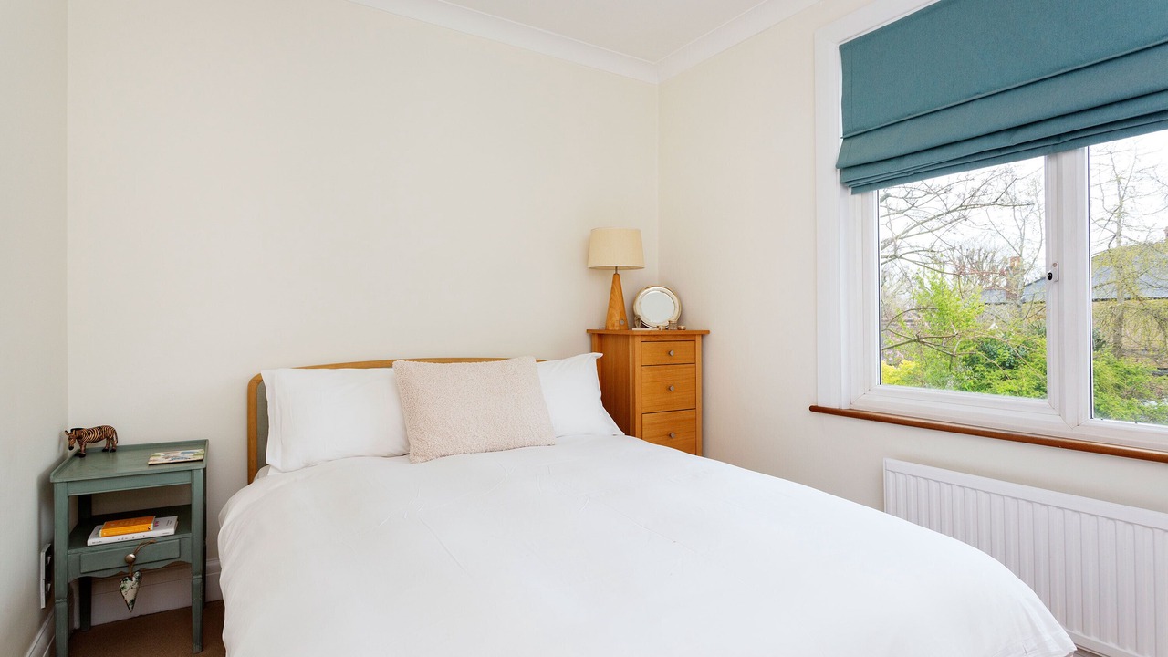 Photo of Bedroom in Kew