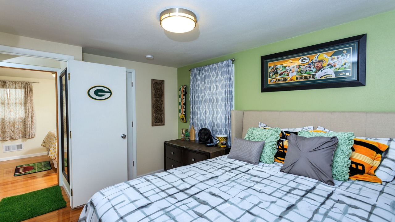 Photo of Others in Green Bay