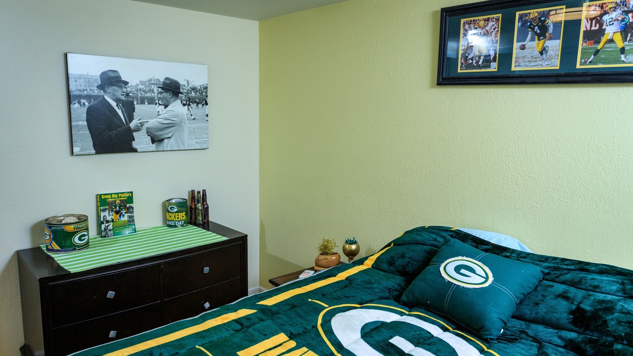 Photo of Others in Green Bay