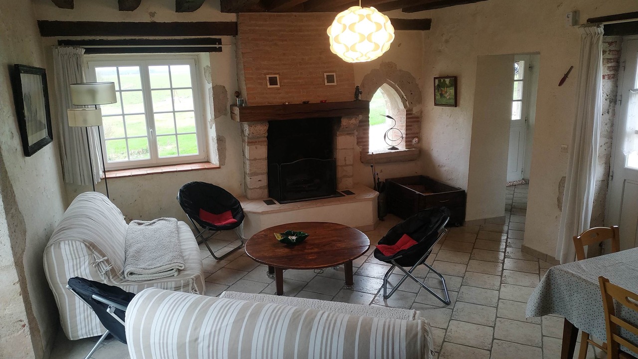 Photo of Livingroom in Monthou-sur-Bievre
