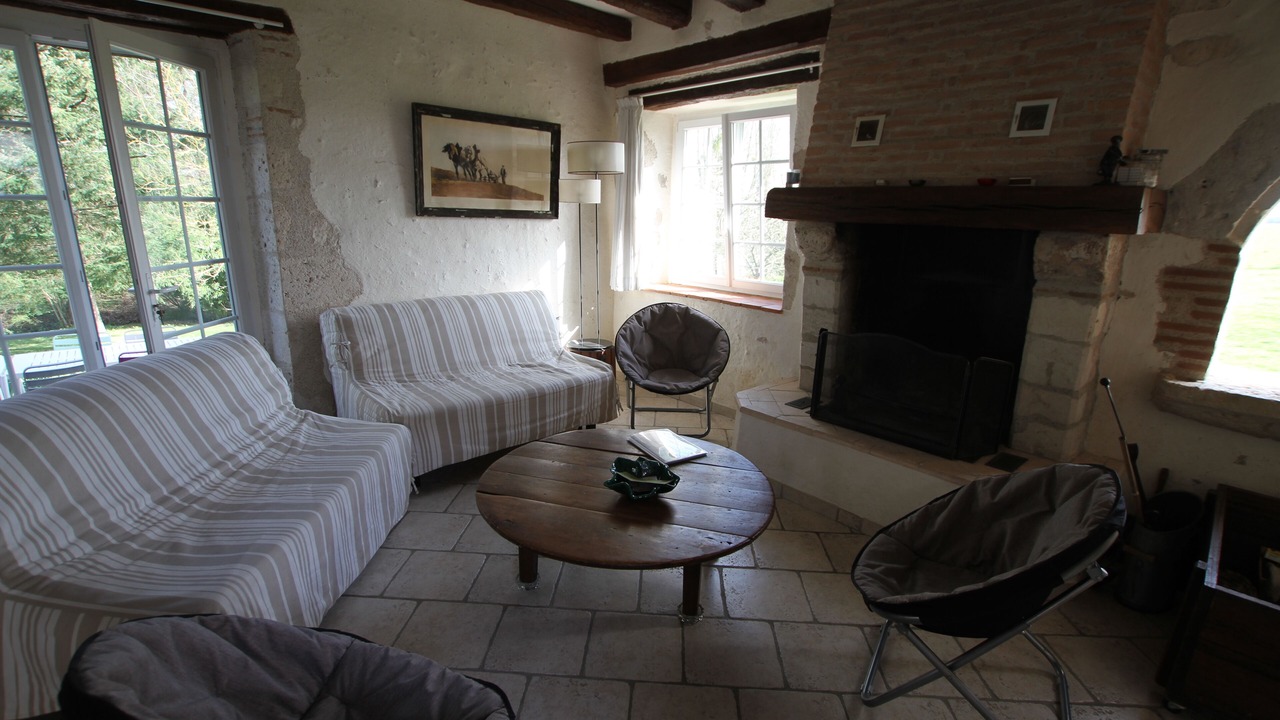 Photo of Livingroom in Monthou-sur-Bievre