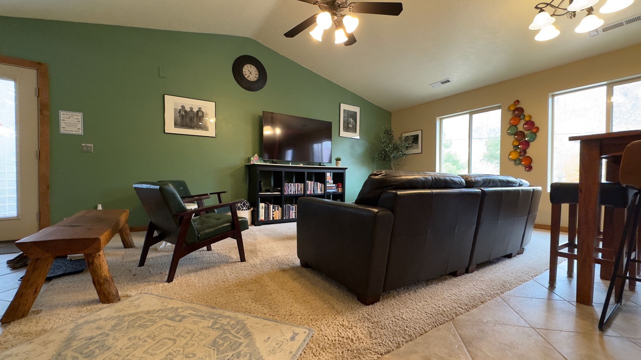Photo of Livingroom in Zion National Park South Entrance