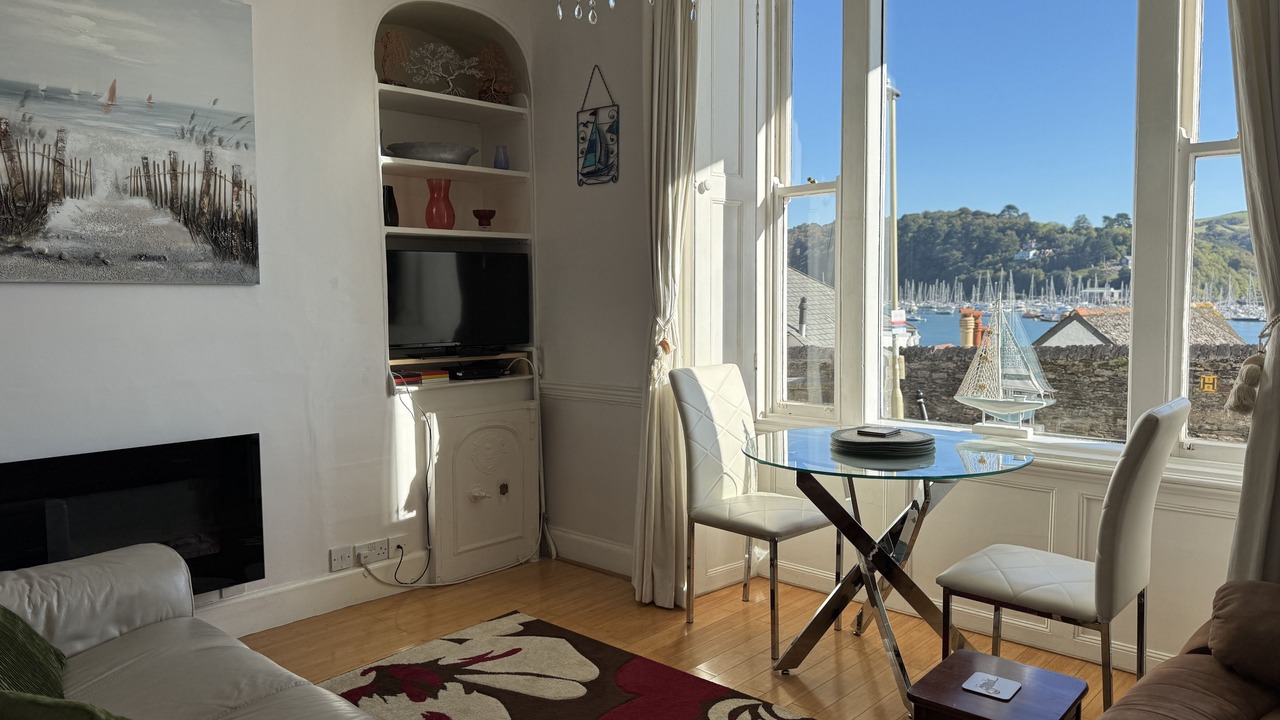 Photo of Livingroom in Dartmouth