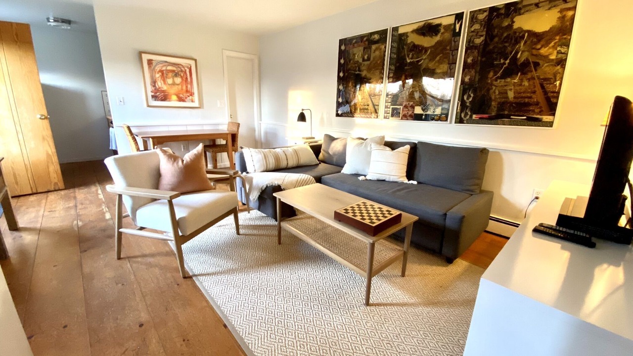 Photo of Livingroom in Montauk