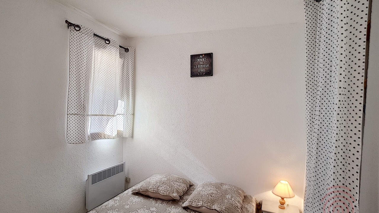 Photo of Bedroom in Lamalou-les-Bains