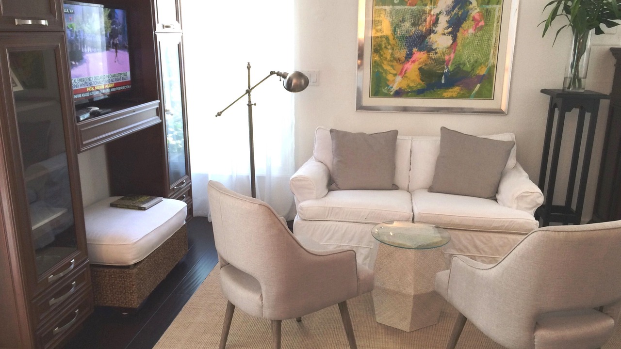 Photo of Livingroom in Central Sarasota