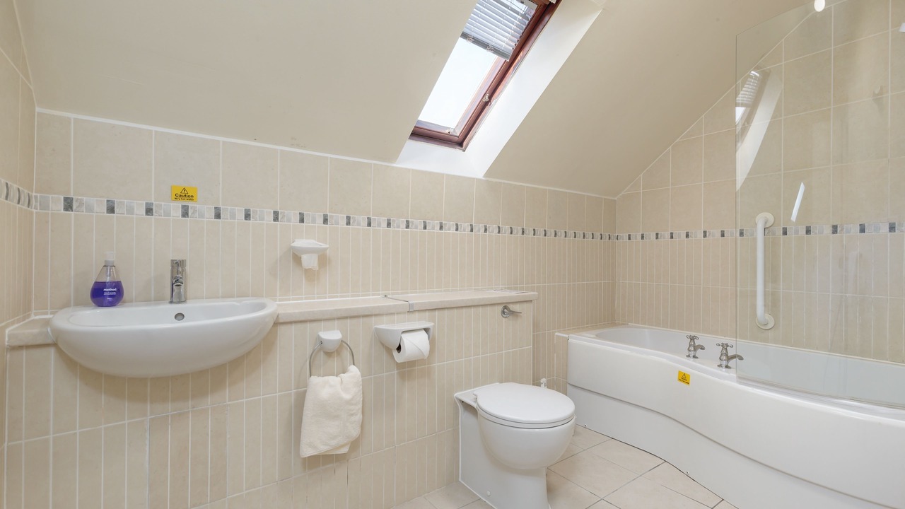 Photo of Bathroom in Slate Islands