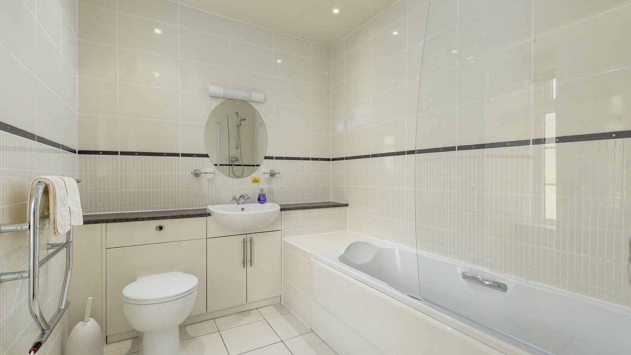 Photo of Bathroom in Slate Islands