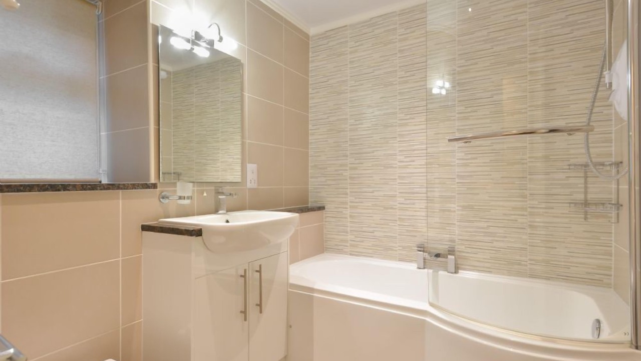 Photo of Bathroom in Slate Islands