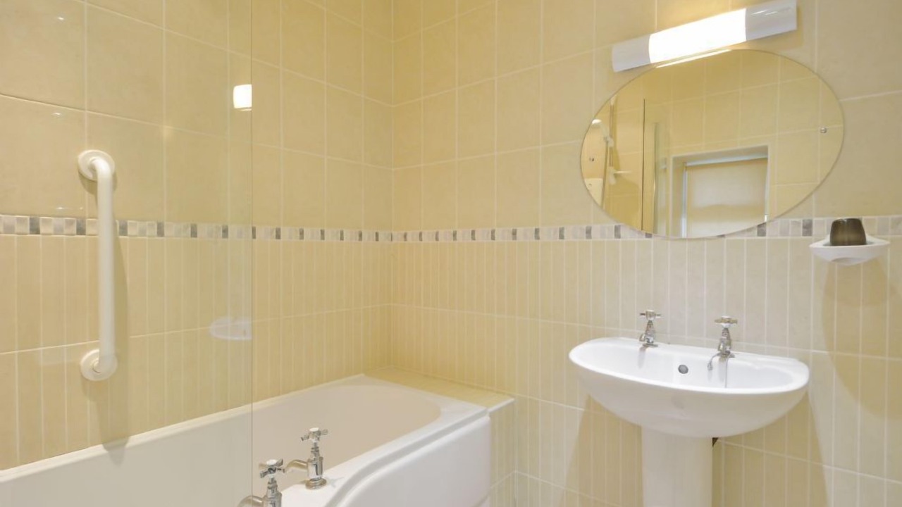 Photo of Bathroom in Slate Islands