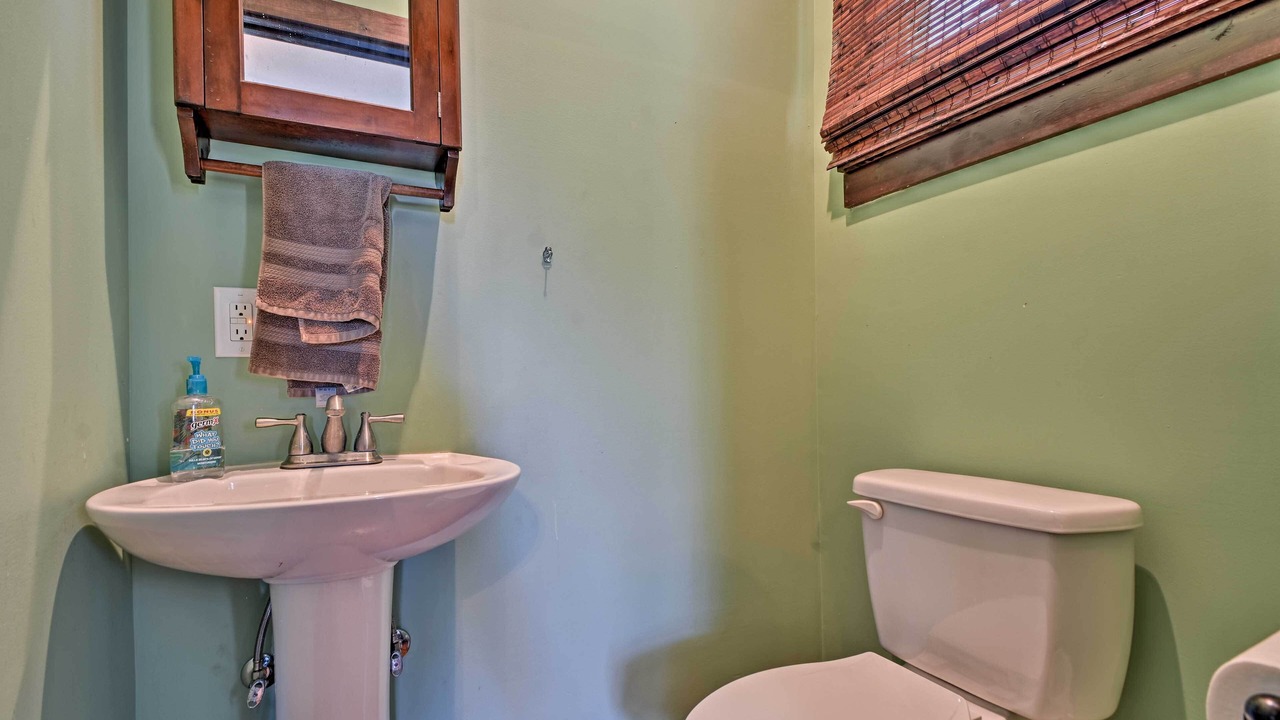Photo of Bathroom in Metropolis