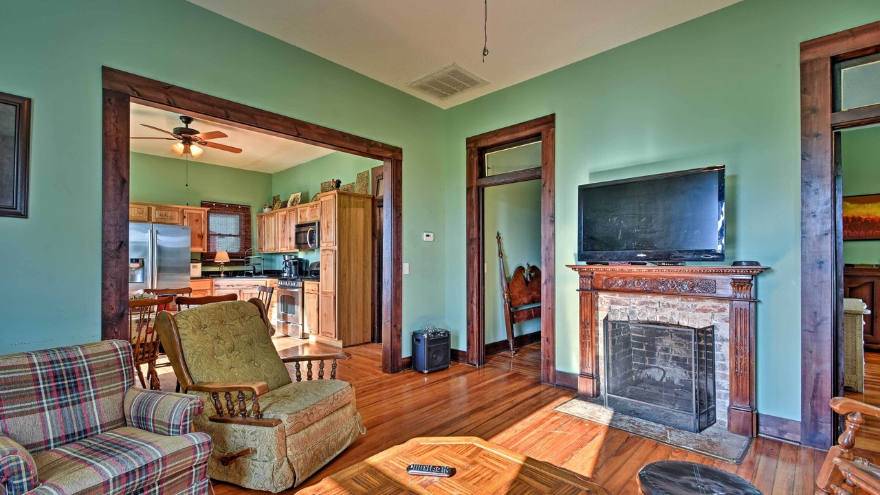 Photo of Bedroom in Metropolis