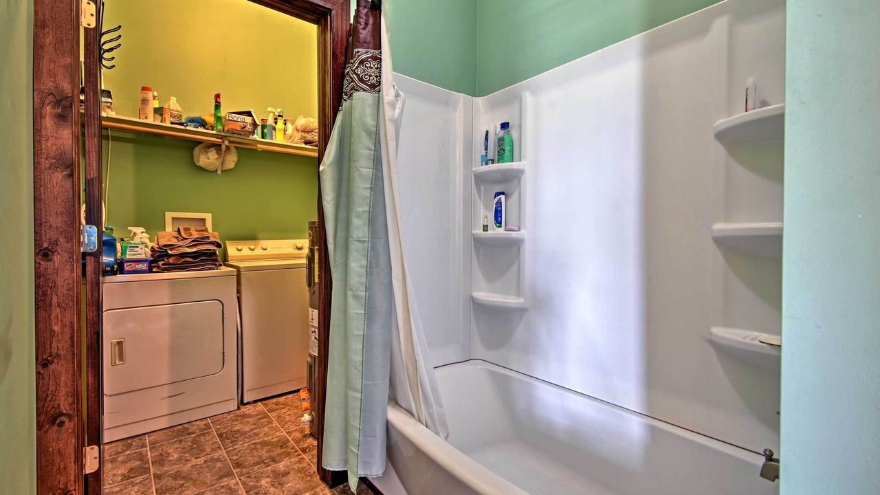 Photo of Bathroom in Metropolis