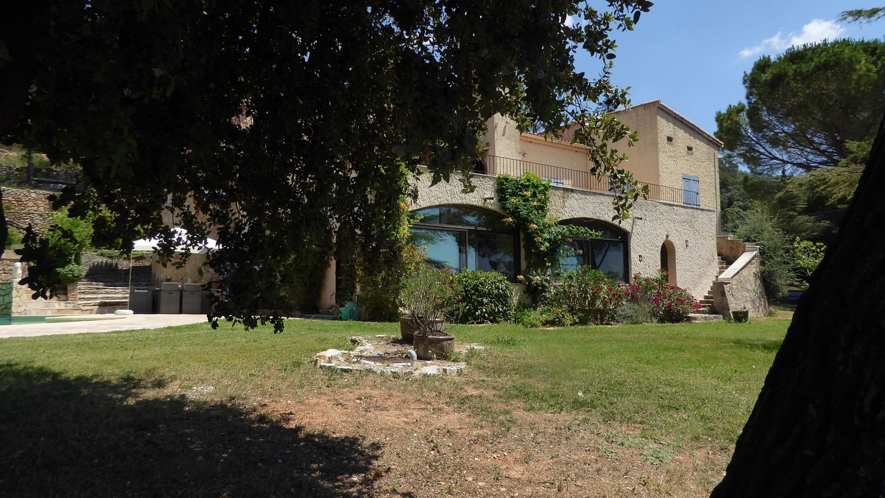 Photo of Outdoor in Aups
