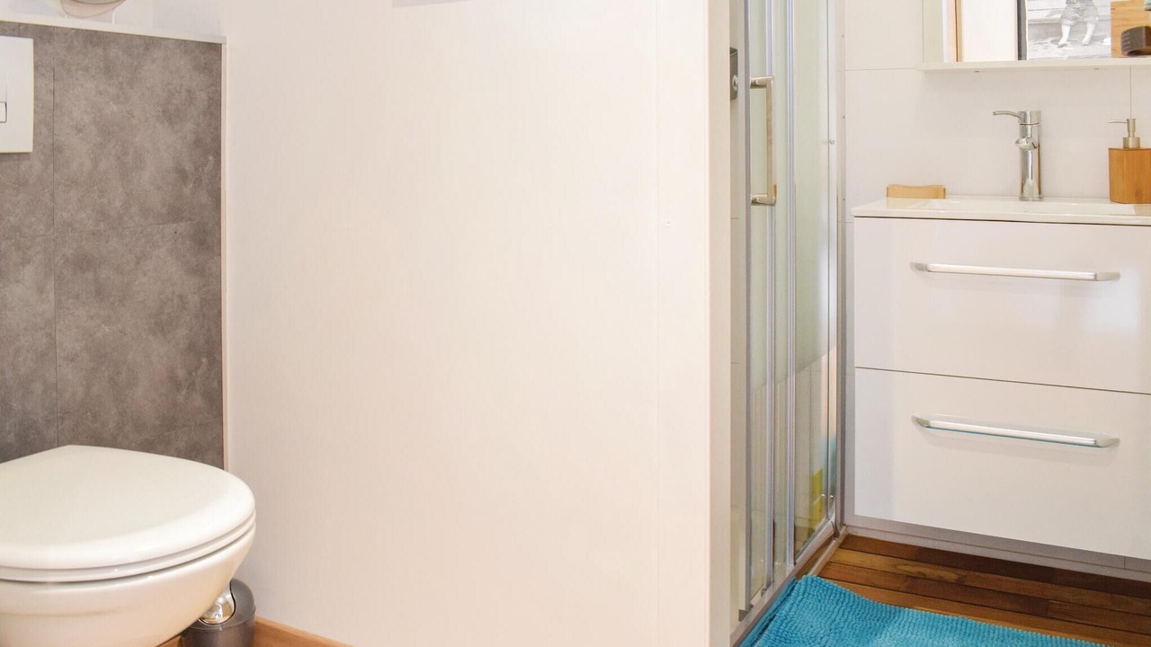 Photo of Bathroom in Creances