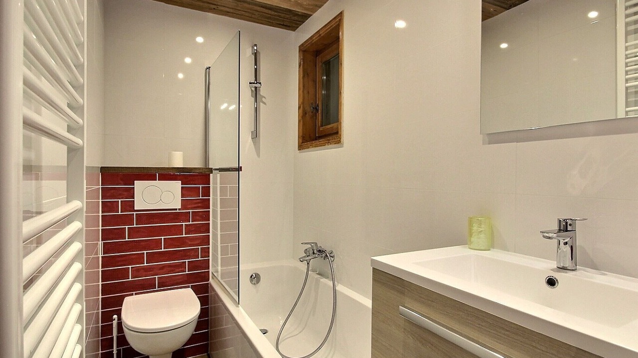 Photo of Bathroom in Aime