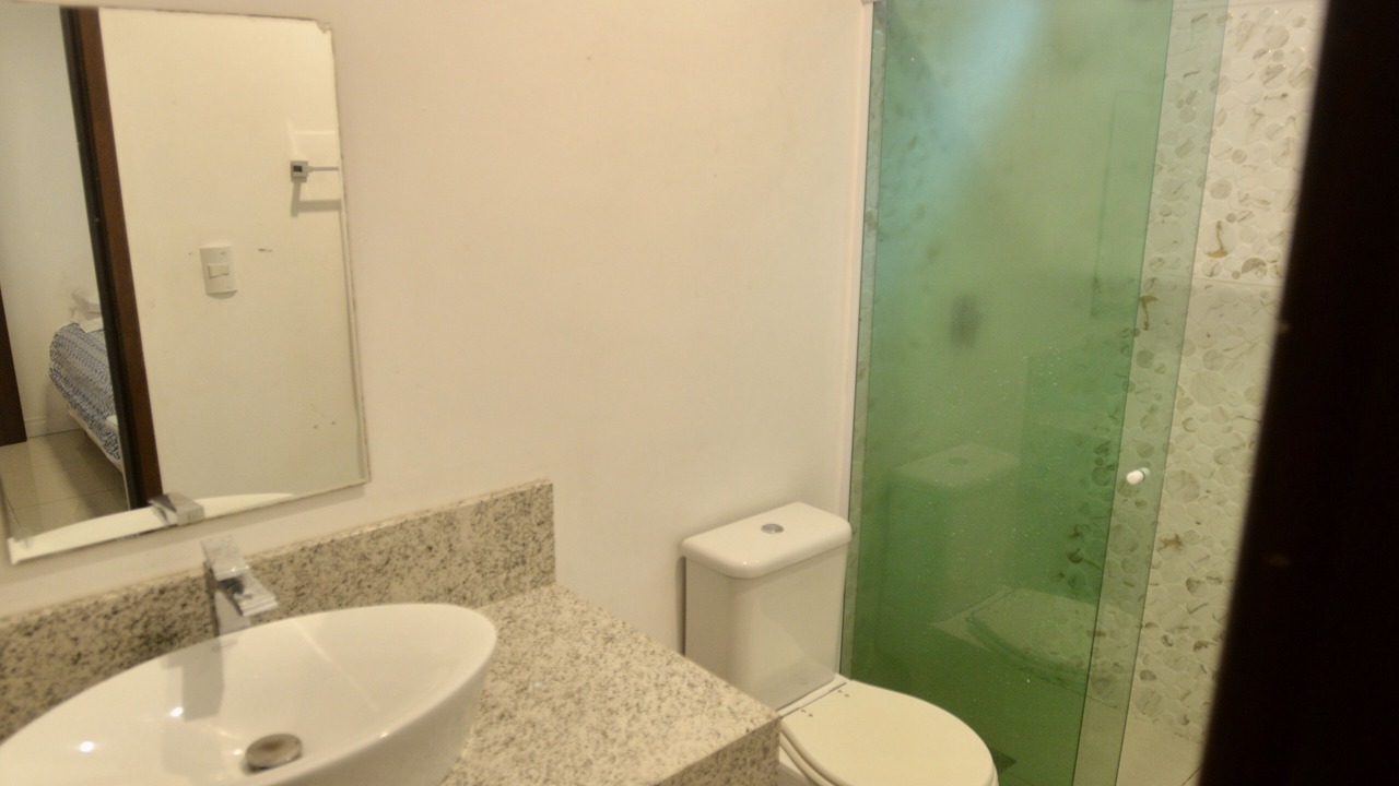 Photo of Bathroom in Jurere Internacional