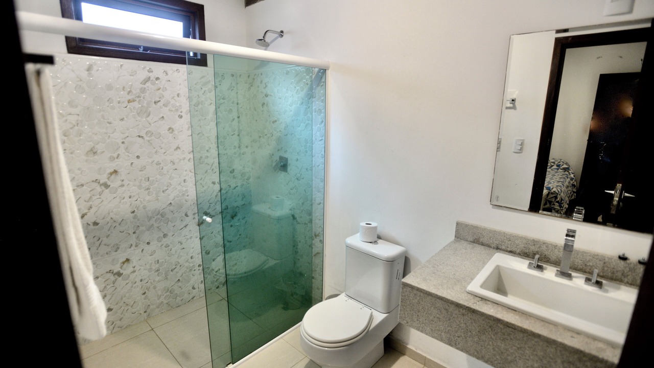 Photo of Bathroom in Jurere Internacional