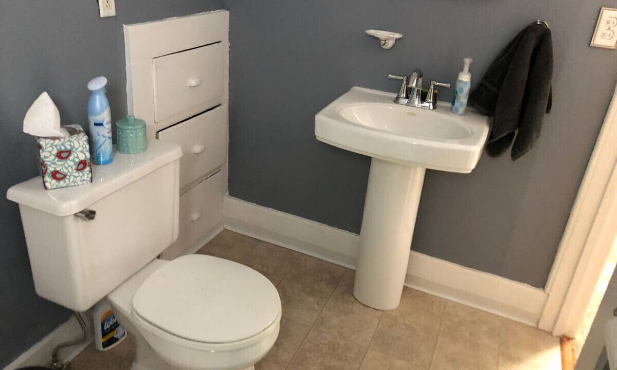 Photo of Bathroom in Lansing