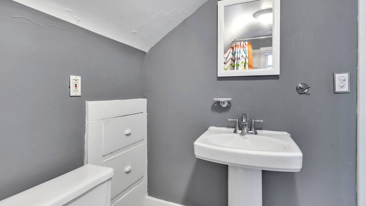 Photo of Bathroom in Lansing