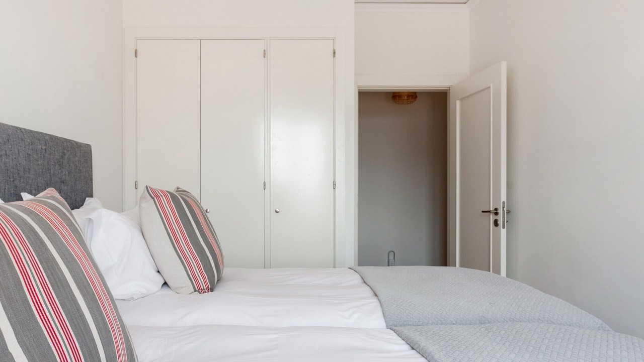 Photo of Bedroom in Estoril