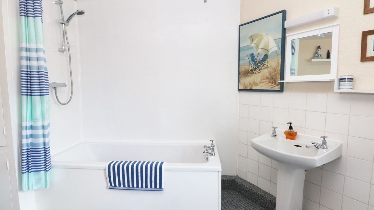 Photo of Bathroom in Frodsham