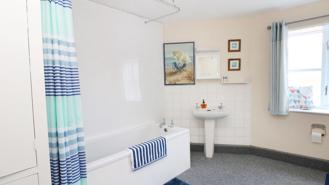 Photo of Bathroom in Frodsham