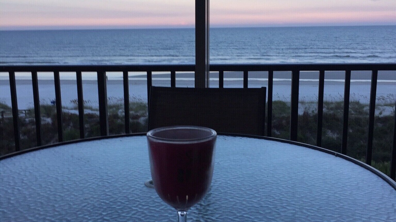 Photo of Patio Balcony in Crescent Beach