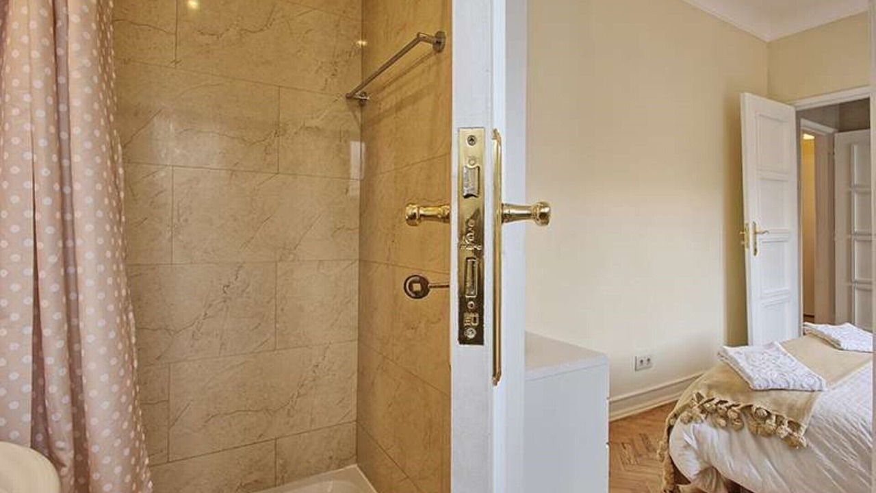 Photo of Bathroom in Sao Jorge de Arroios